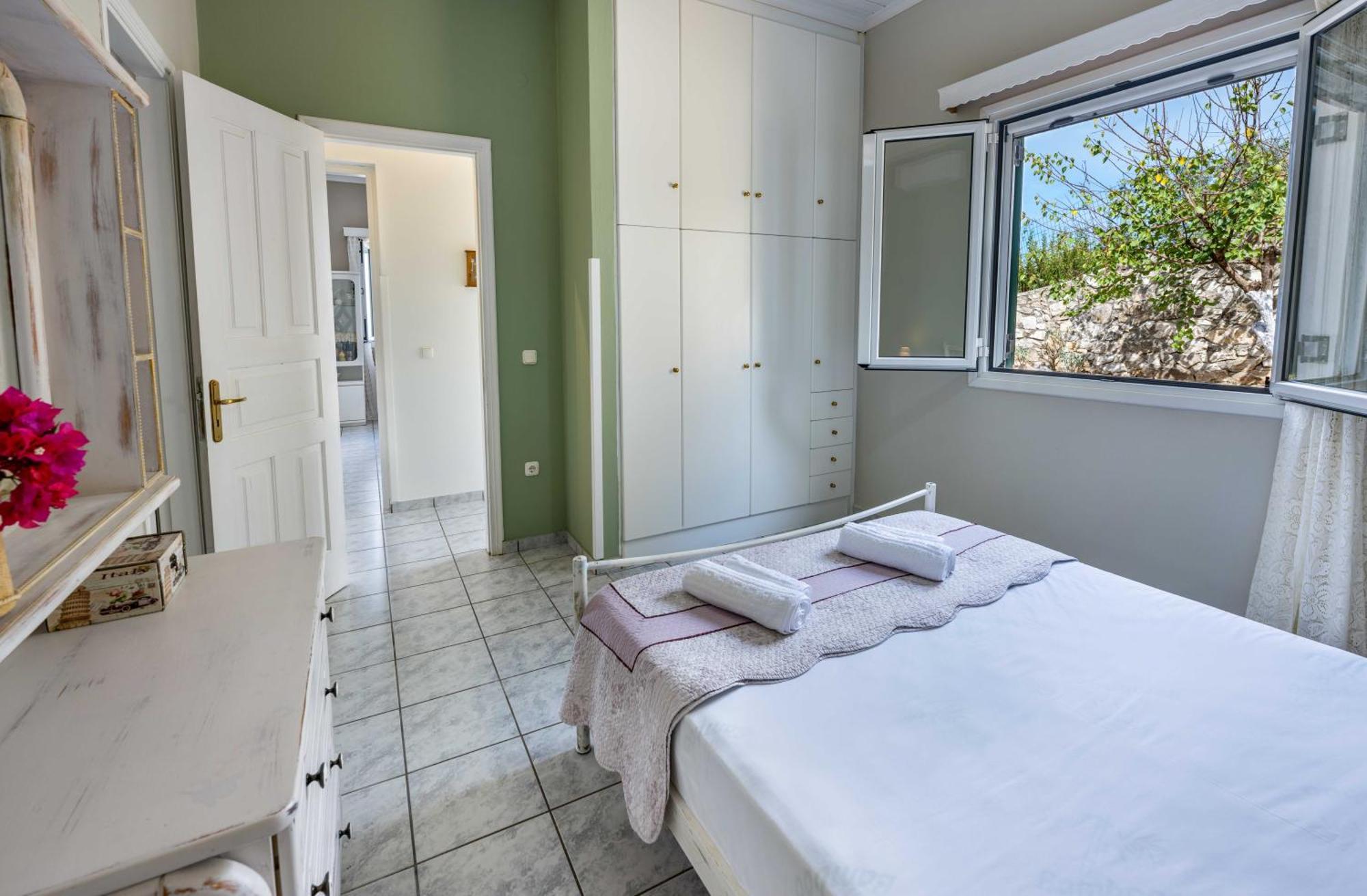 Villa Estia Ieromonachos Екстериор снимка